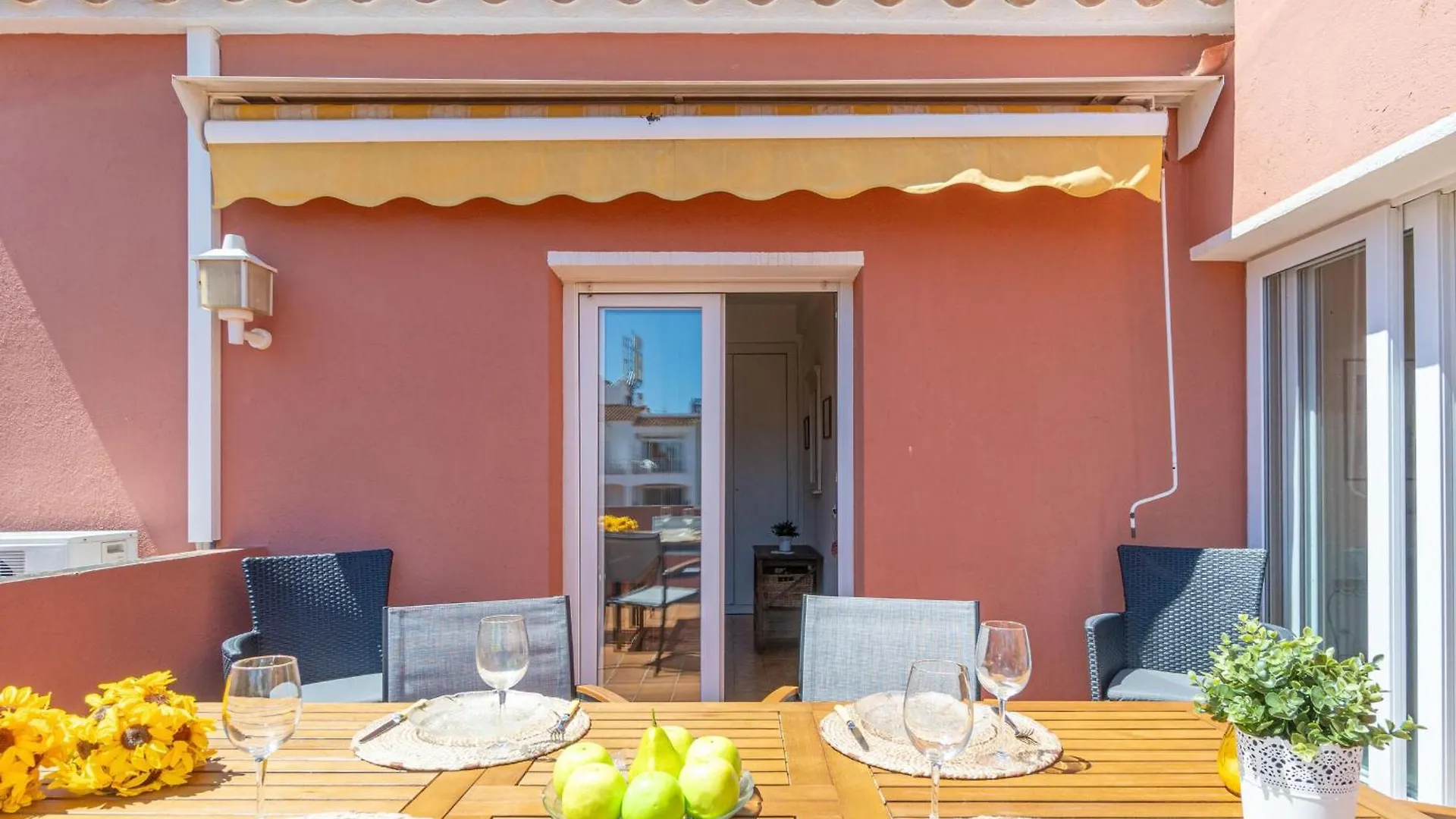 Apartamento Con Terraza Grande Y Piscina Cerca De La Playa - Hisp-288-55 Empuriabrava