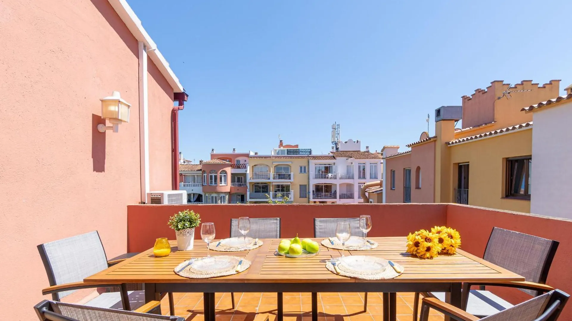 Apartamento Con Terraza Grande Y Piscina Cerca De La Playa - Hisp-288-55 Empuriabrava 0*,  Spain