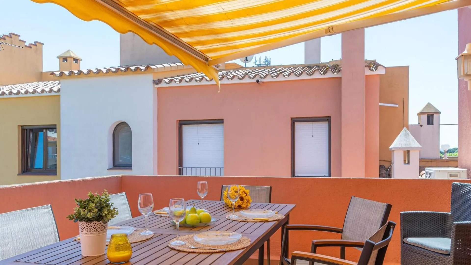 Apartamento Con Terraza Grande Y Piscina Cerca De La Playa - Hisp-288-55 Empuriabrava
