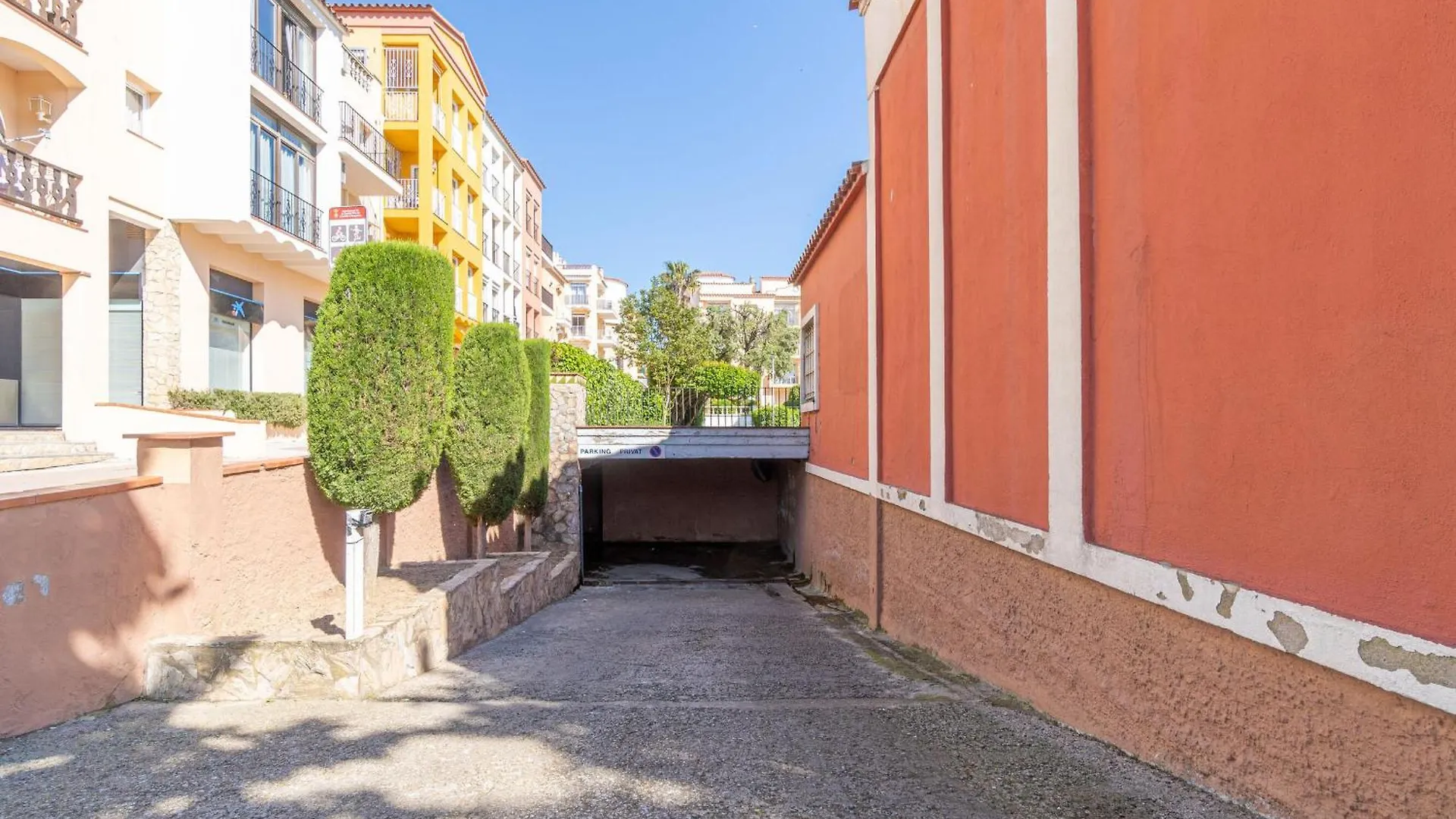 Apartamento Con Terraza Grande Y Piscina Cerca De La Playa - Hisp-288-55 Empuriabrava